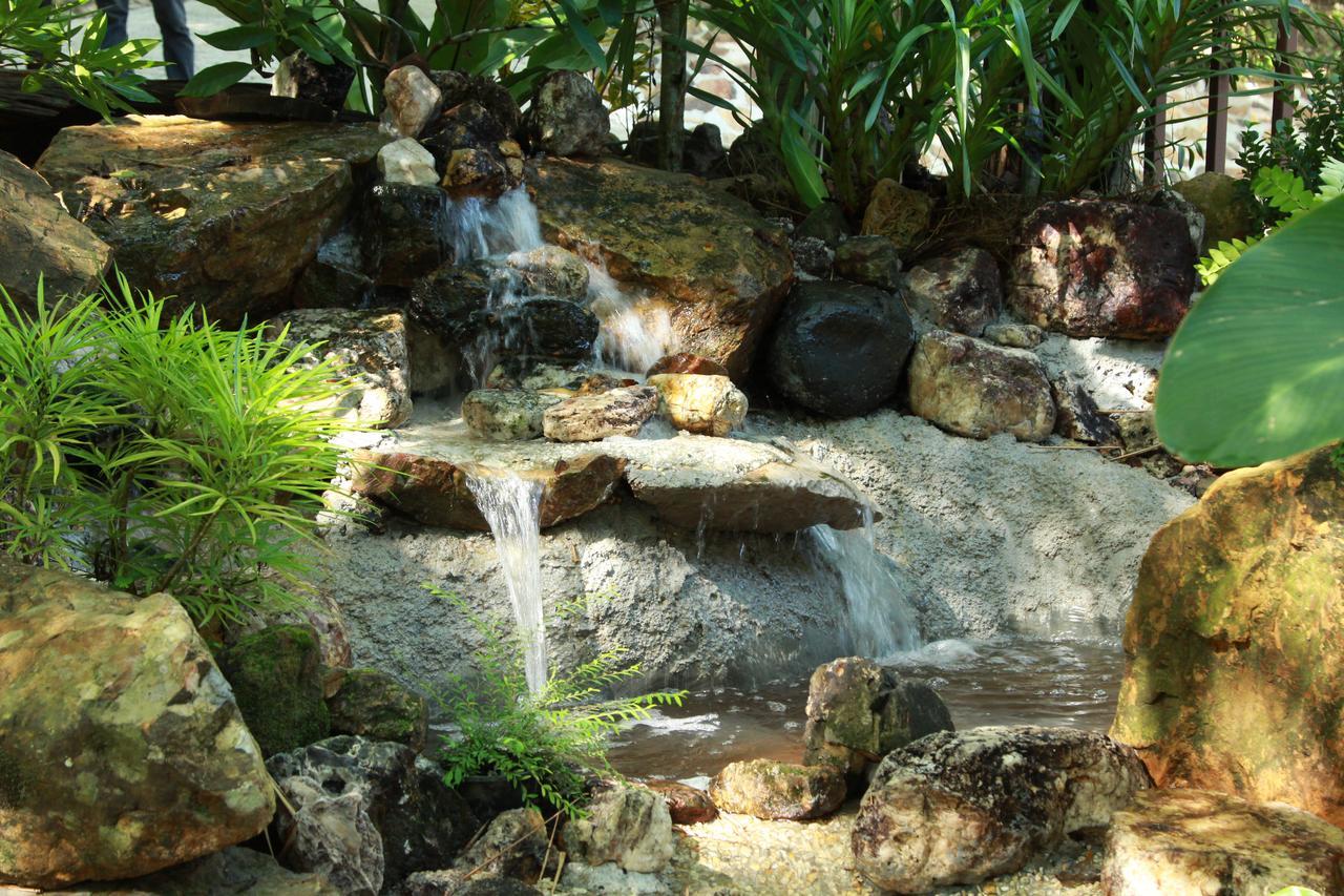 栗山生态度假住宿加早餐旅馆 合艾 外观 照片